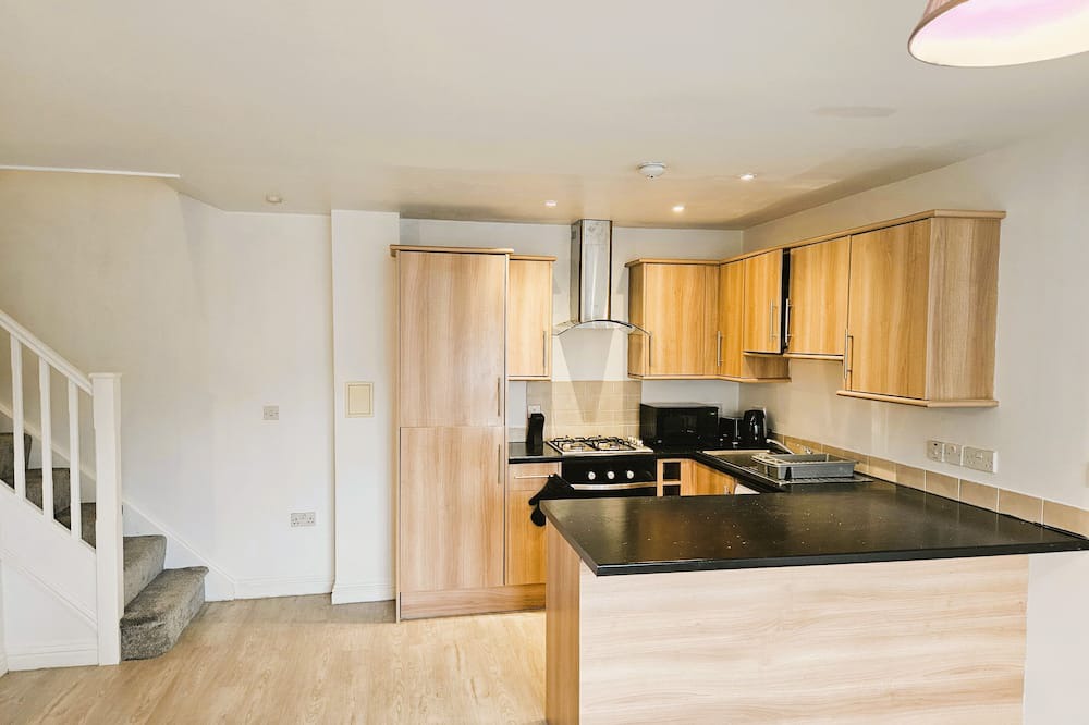 Basildon House | Impeccable 2-Bed House in Basildon
