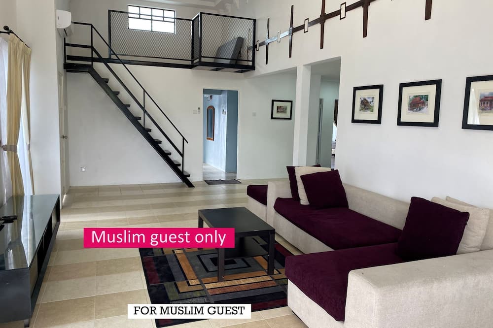Bouvet Island Hotel | Private family getaway vacation in Afamosa Resort Melaka