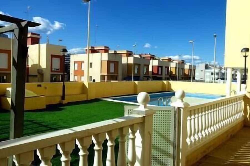 El Grau de Moncofa Apartment | Apartment with pool a few meters from the beach