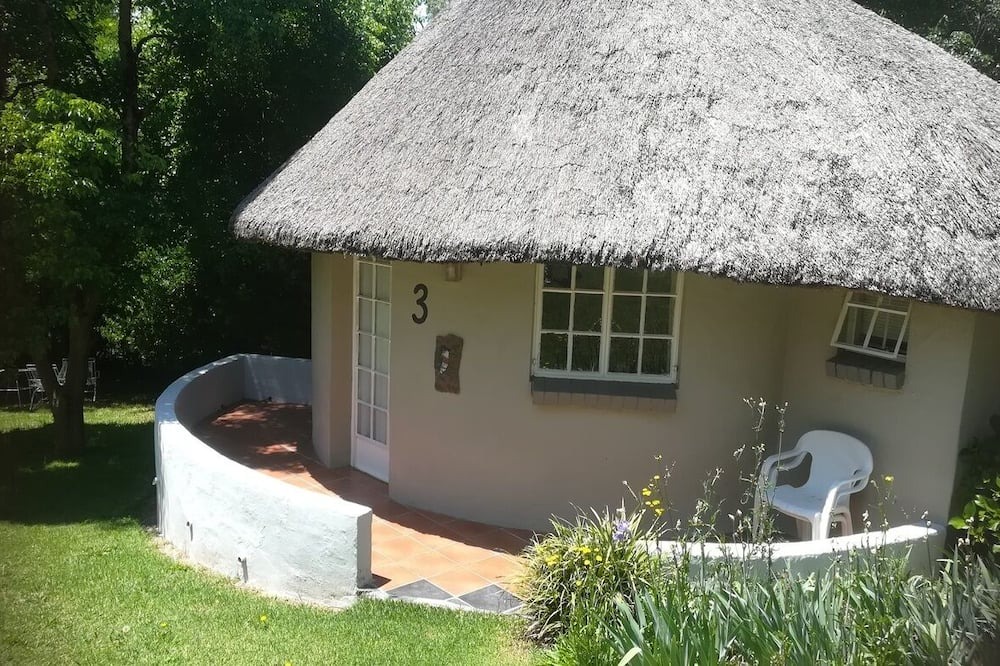Underberg Cottage | Inviting 1-Bed Cottage in Underberg