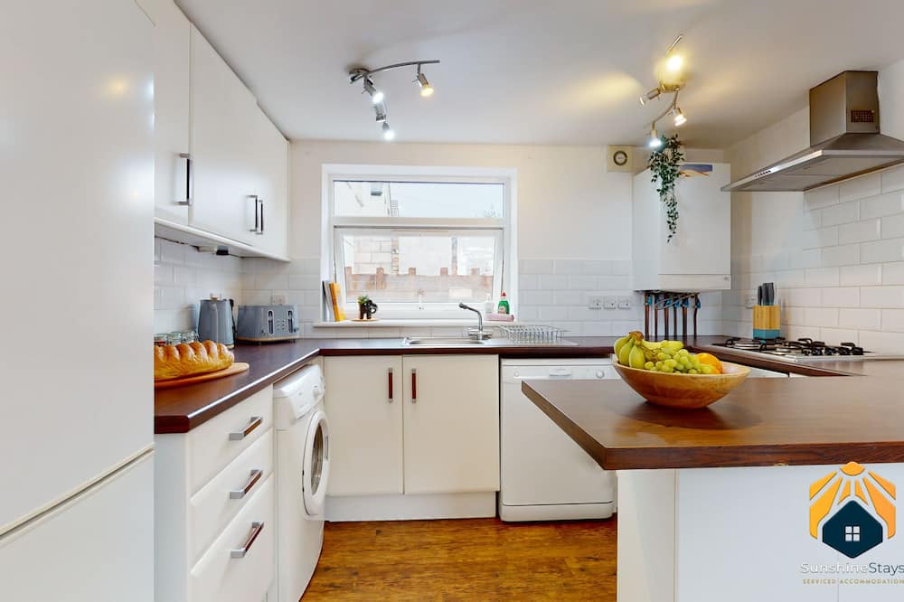 Cathays Apartment | Cosmeston 2