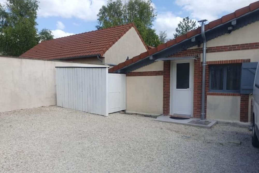 Mesnil-Sellieres House | Petit Logement Indépendant - Calme Avec Cour Sécurisé - 10 Minutes de Troyes