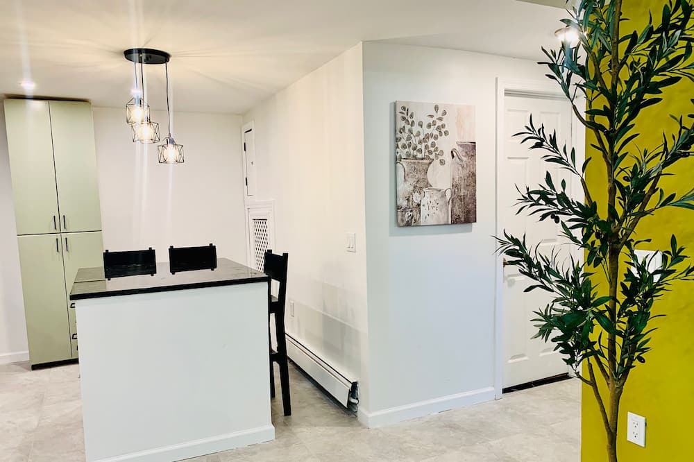 Town of Orangetown Apartment | Inviting 2 Bedroom Apt