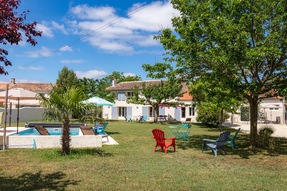 Balanzac Bed & Breakfast | Chambre Dhôte de Charme "oceane" Entre Sainte et Royan Avec Piscine