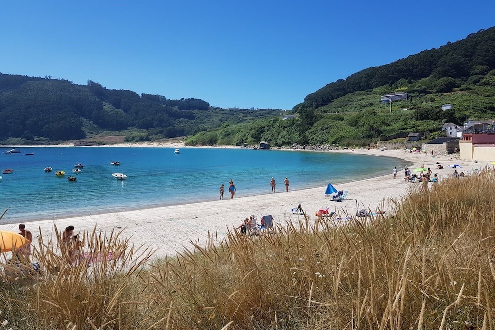 Manon House | Casa Rural en la Punta más Septentrional de la Península,en O Barqueiro, San Fiz