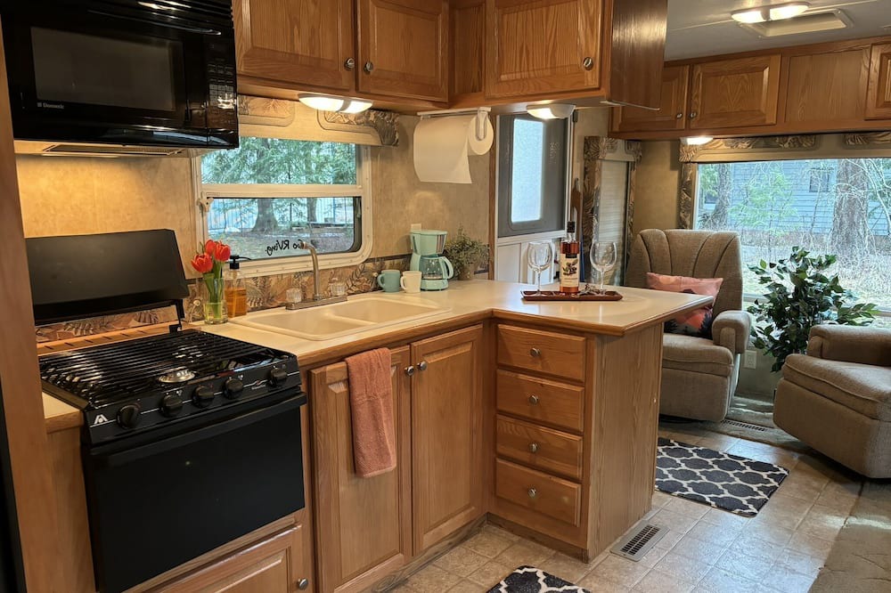 Coolin House | Your hub for adventures at Priest Lake, Idaho!