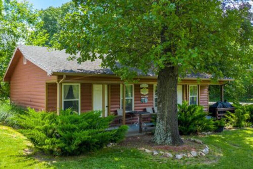 Cleora Cabin | The Mockingbird Cabin