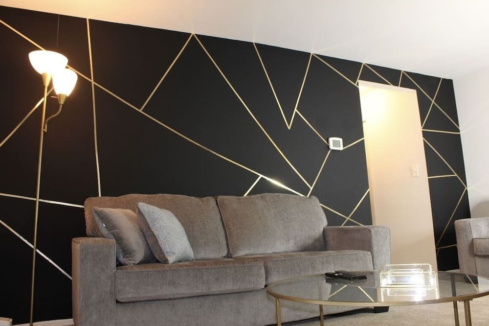 Rossville Apartment | Beautiful Apartment in The Heart Of Rosedale