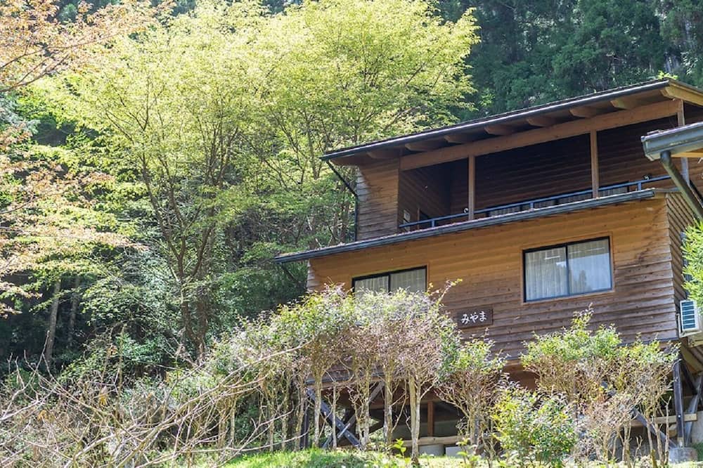 Kurotaki-mura RV Rental | 8 people 2 floors Cottage Miyama Tomosubi / Yoshino county Nara