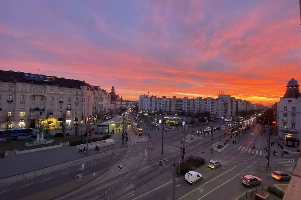 Szentimrevaros Apartment | Luxury Buda, Welcome to our large, freshly renovated 2-bedroom apartment!