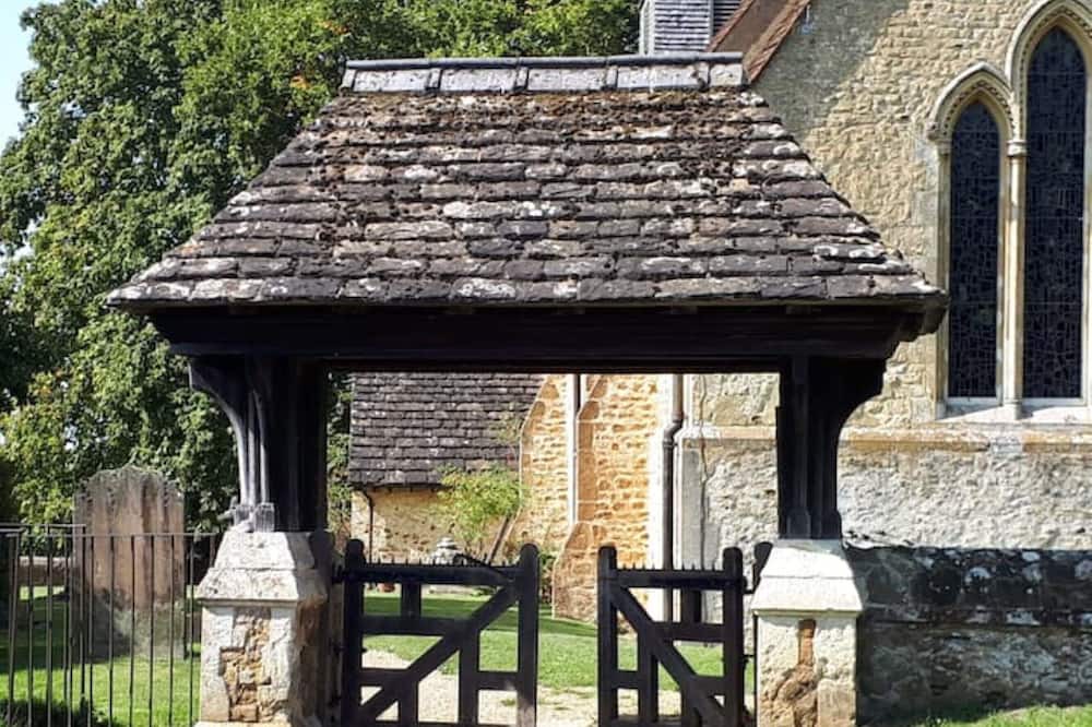 Dorking House | Rural Retreat near Dorking