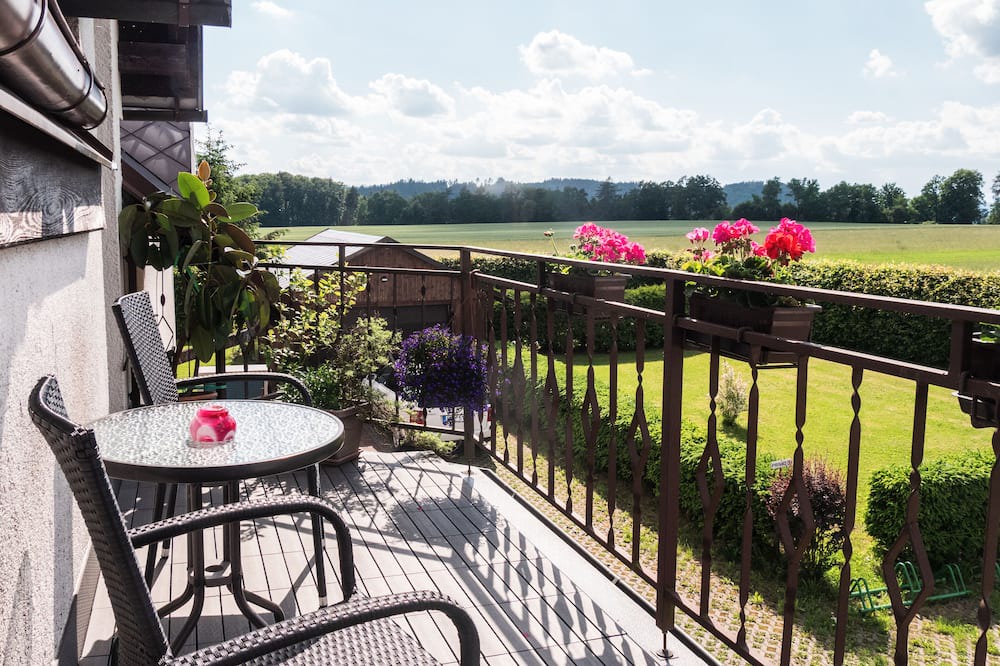Broumov Bed & Breakfast | Penzion Benešov