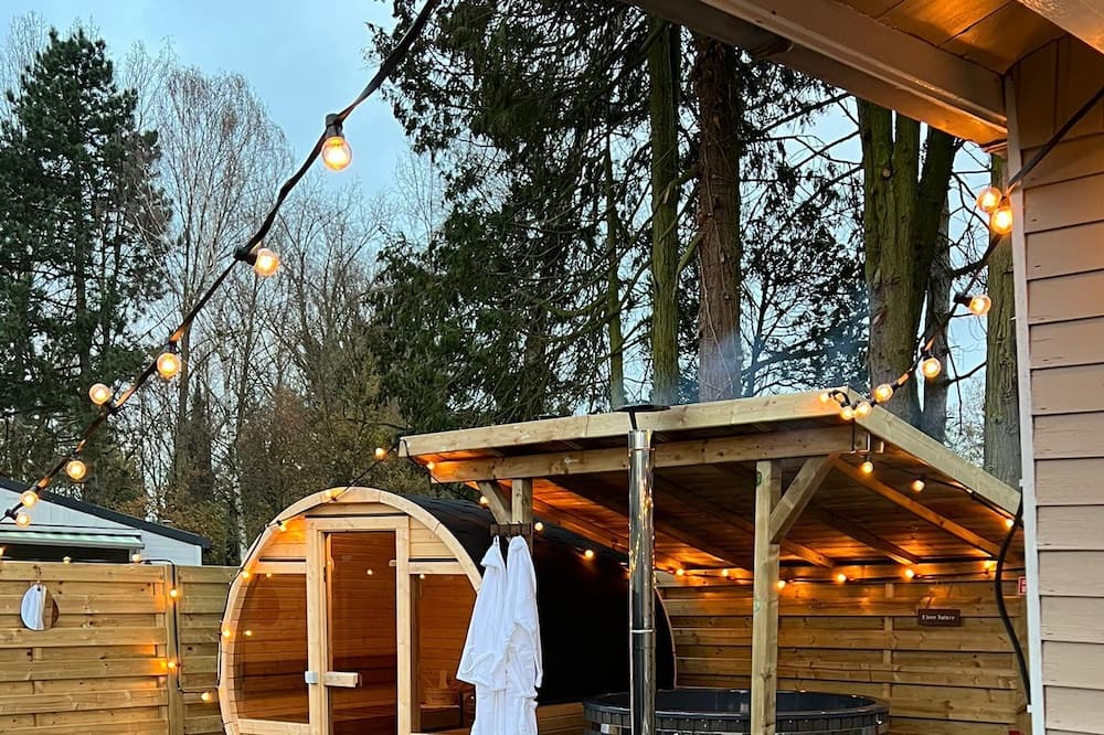 Geel Ski Chalet | Een Perfecte Mix van Natuur en Comfort.