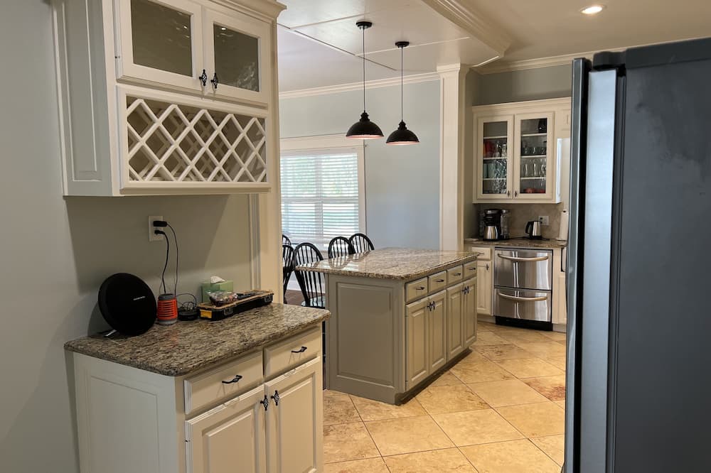 Jacksonville House | Country house on beautiful Lake Jacksonville