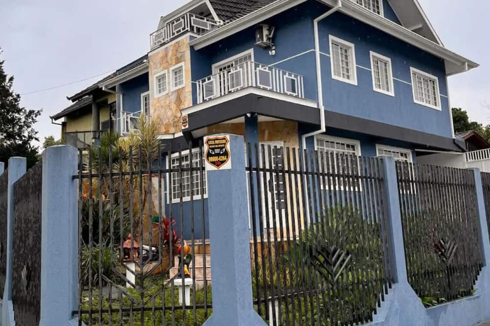 Capao da Imbuia House | Triplex 5min Jardim Botânico