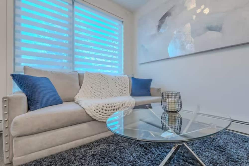 Mission District Apartment | YYC 1BR Gem | Central Location + Fast WI-FI