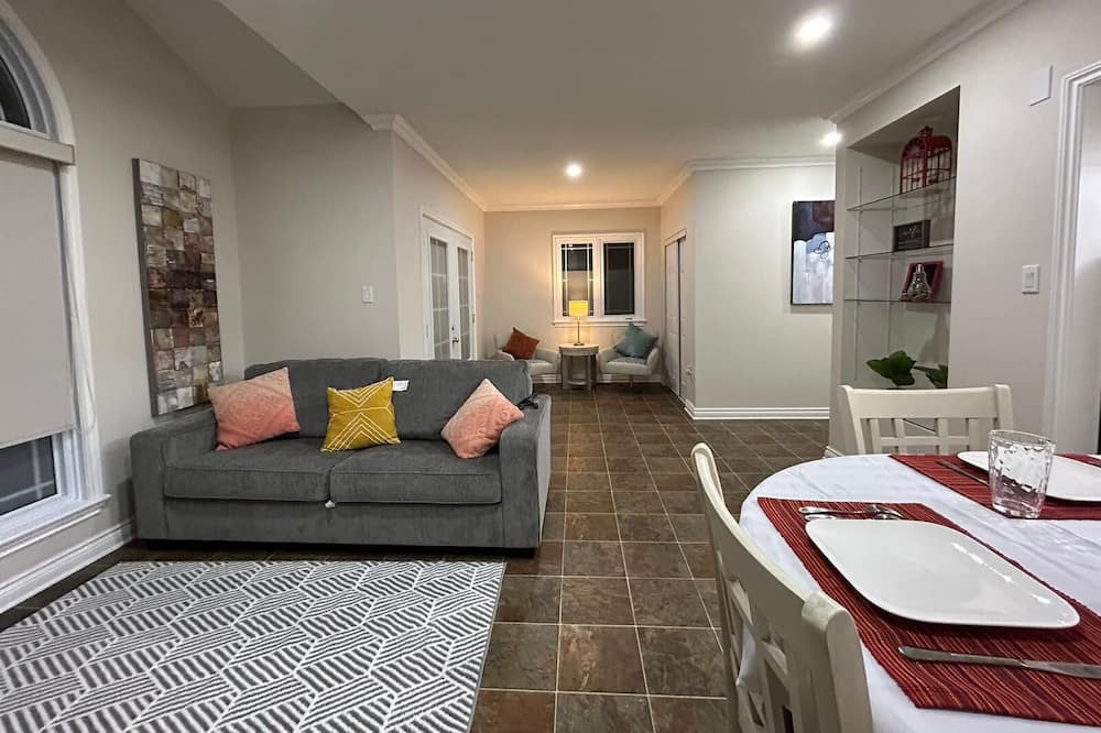 Hawkesbury Apartment | Convenient 2-level downtown apartment.