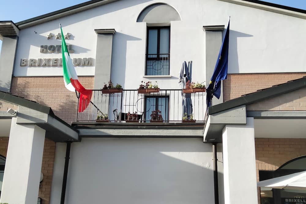 Brescello Hotel | HOTEL BRIXELLUM