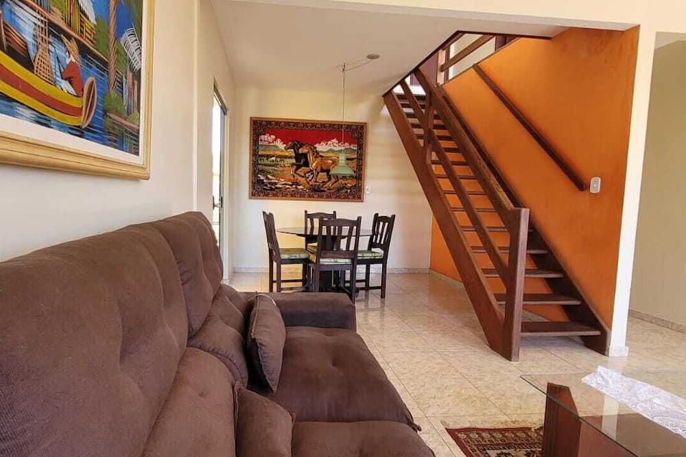 Nova Esperanca House | Casa Espaçosa Próxima ao Centro