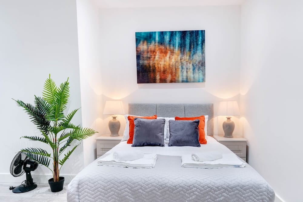 Corby Apartment | Mids NN Corporation St 04 - Corby Radio Apartment 04