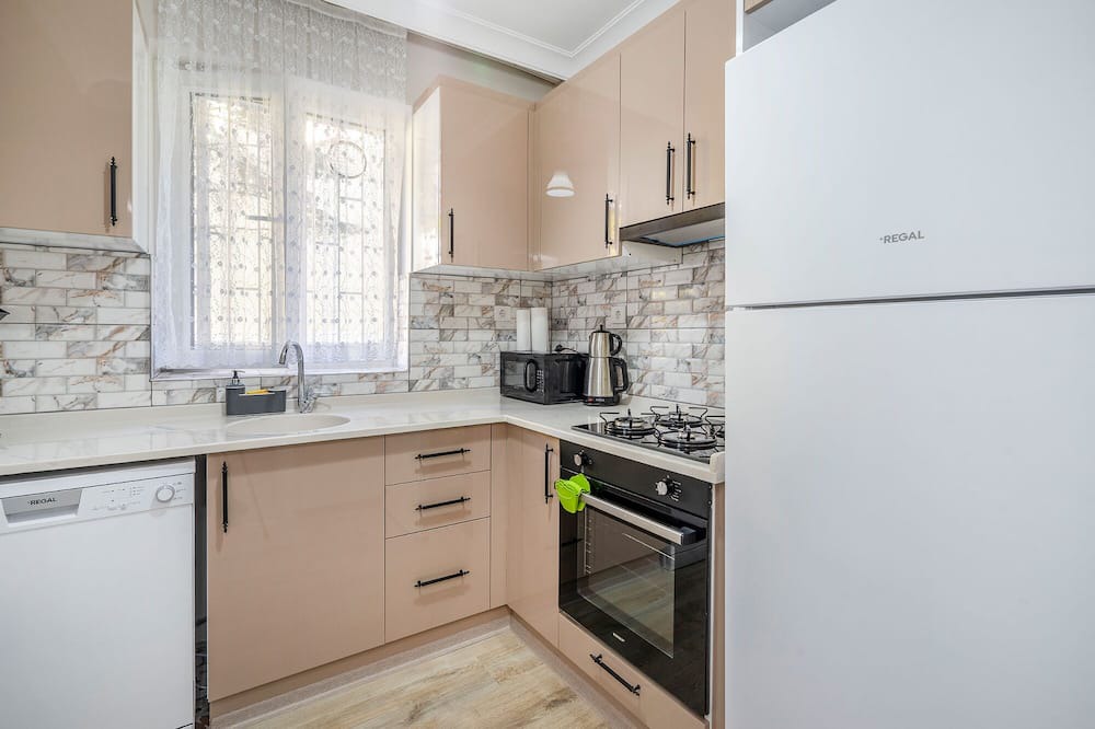 Osmangazi Apartment | Spacious Flat Near Bursa Grand Mosque in Osmangazi