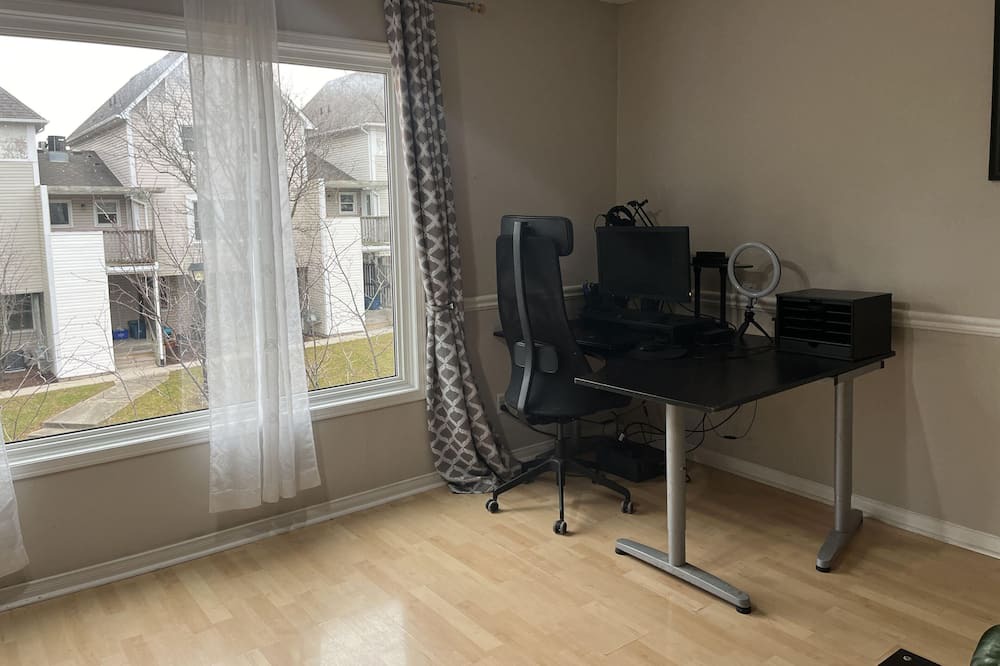 Waterloo House | Clean, safe, basic, affordable Waterloo short-term accomodation