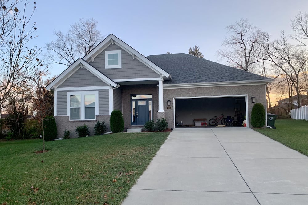 Jeffersontown House | New Construction Home! Super close to restaurants, breweries, parks.