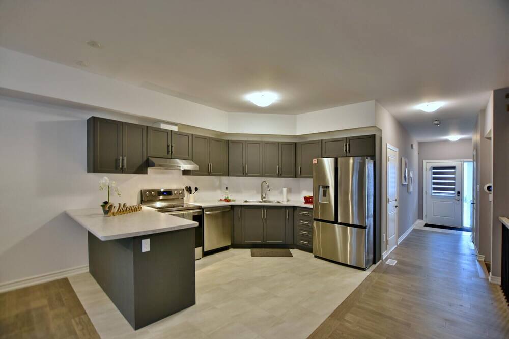 The Blue Mountains House | Vacation Home Close to the Blue Mountains Ski Destination - 104 Delphi Lane