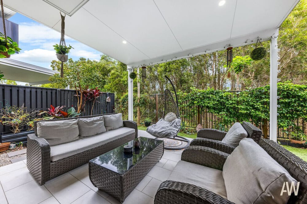 Birtinya House | 4 Bedroom Luxury Townhouse