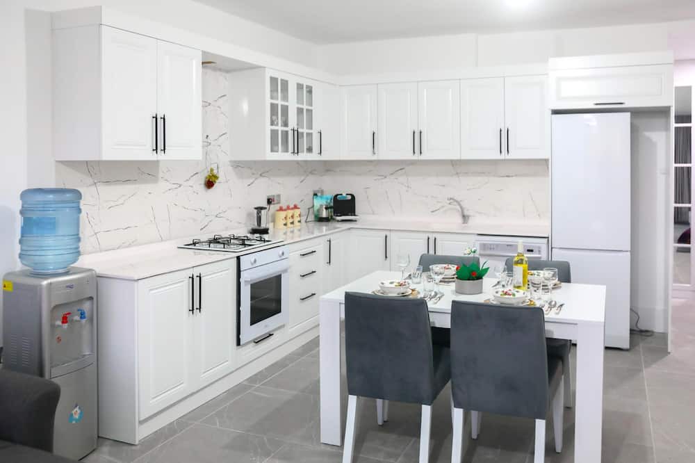Kyrenia Apartment | Flat with Sea View Balcony in Kyrenia