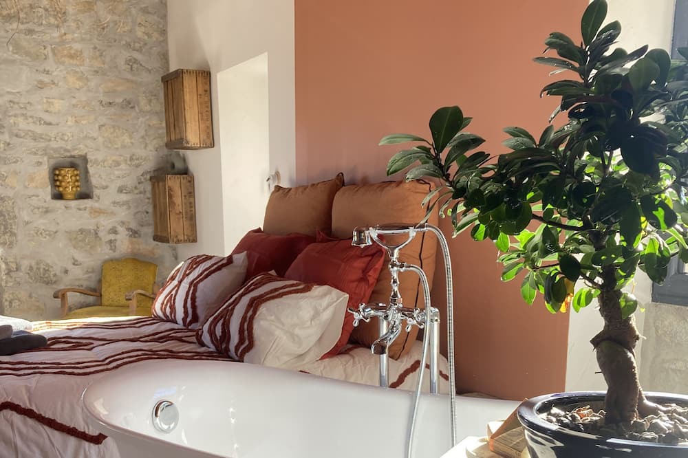 Chandolas Bed & Breakfast | Chambre Dhôtes Deluxe « Justenous »proche Rivière, Petit Déjeuner Inclus