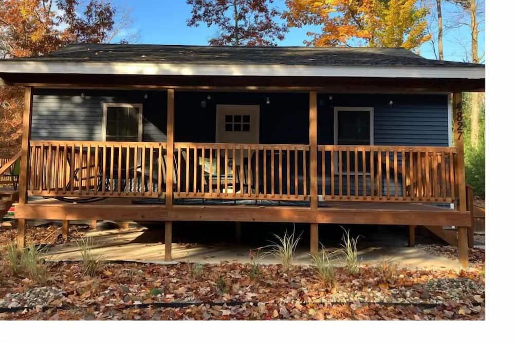 Mears Cabin | 2Bd/1Ba Cozy Cabin near ORV and Wineries with Wi-Fi