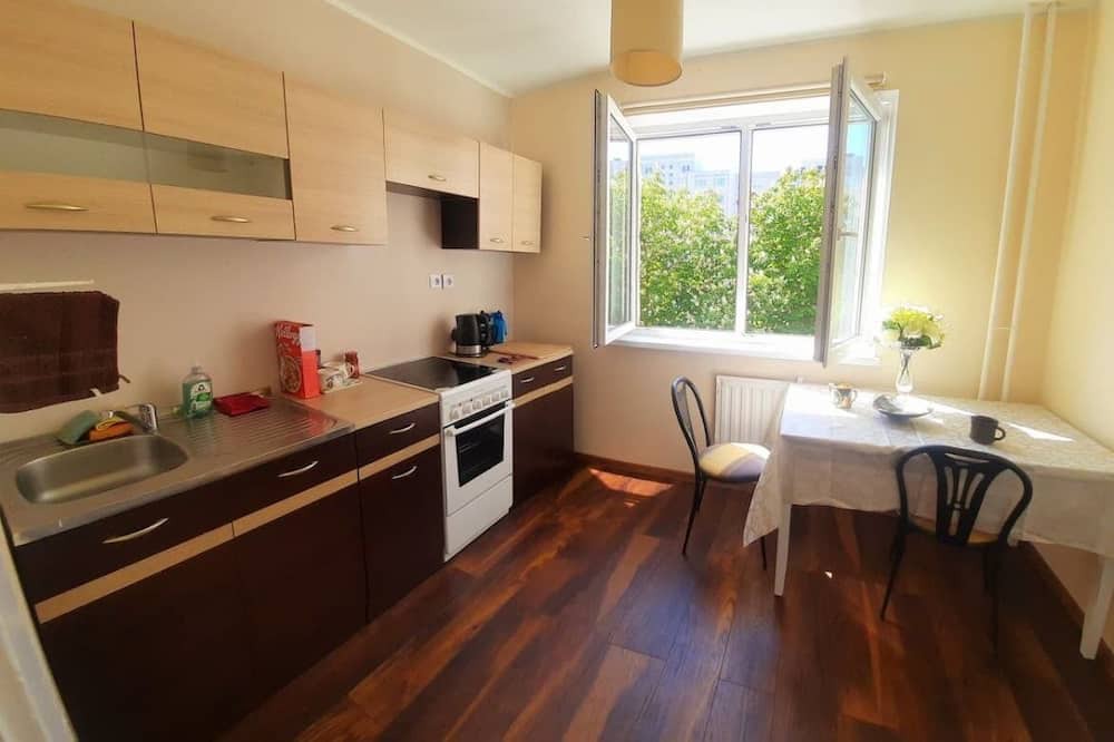 Lasnamae Apartment | Quiet and cozy - bus 15 min to city center