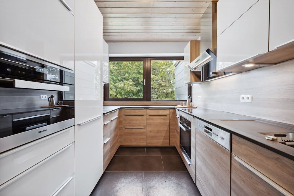 Boeblingen Apartment | Artistic 2BR Apartment "TULIP" I Netflix I Parking I Home office I Balcony