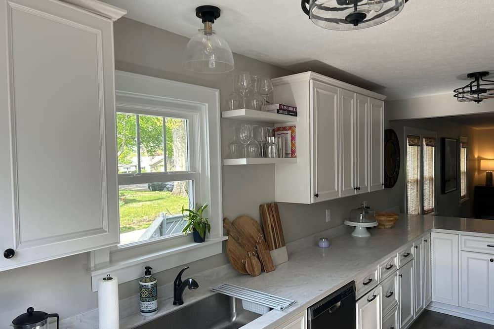 Columbus House | Tempur Pedic Heart of Columbus XL Big Green EGG