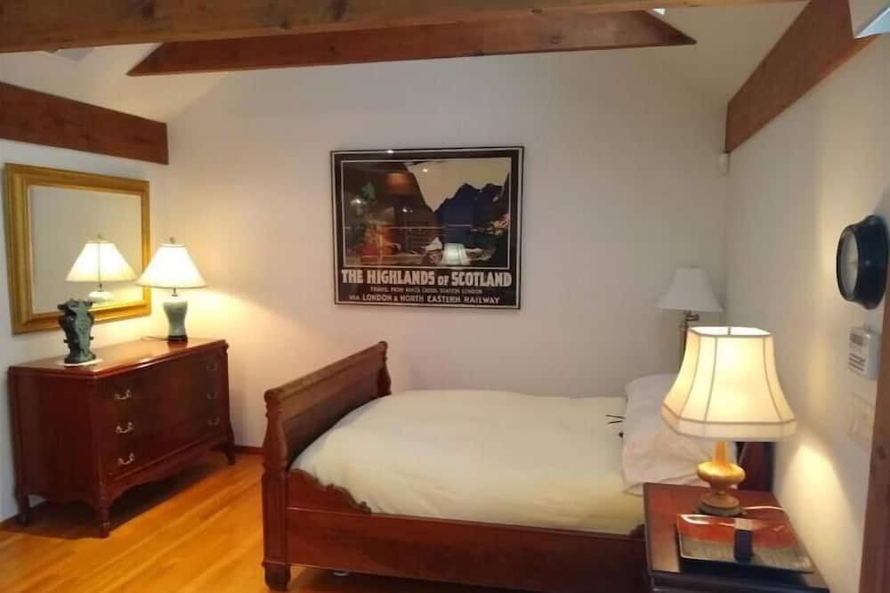 Bedford Cottage | Adirondacks in Westchester 2