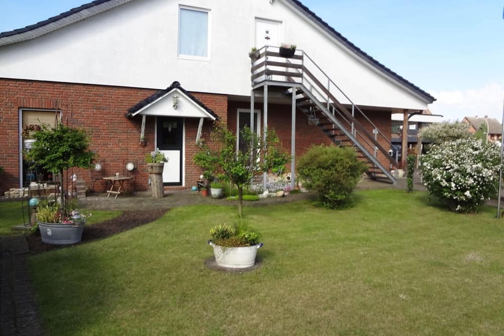 Kirchwerder Apartment | Spacious apartment near seabeach