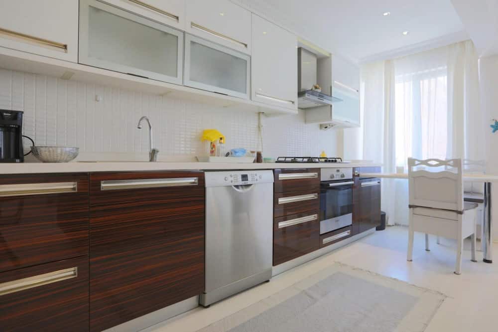Sisli Apartment | Modern Cozy Flat with Central Location in Sisli