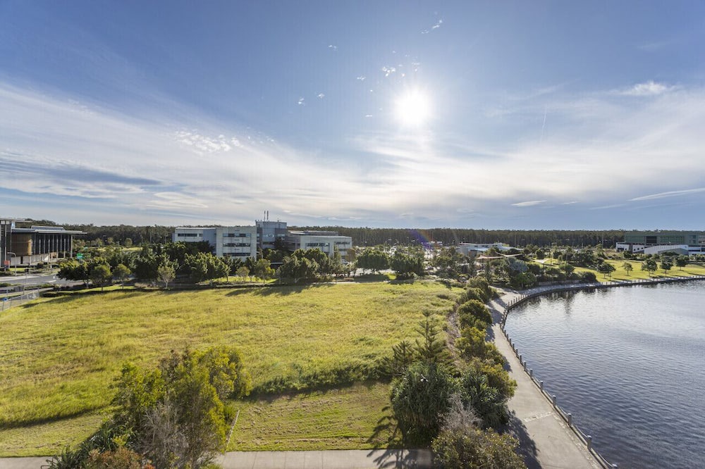 Birtinya Apartment | Sunshine coast 2 bedroom