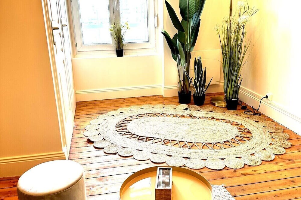 Mont d'Arene Apartment | Jardin Roosevelt #reimsgare
