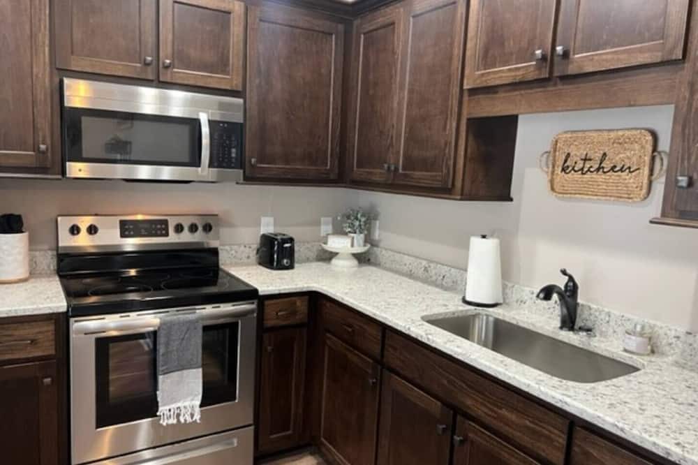 Shelbyville Apartment | Mcdale Landing 104