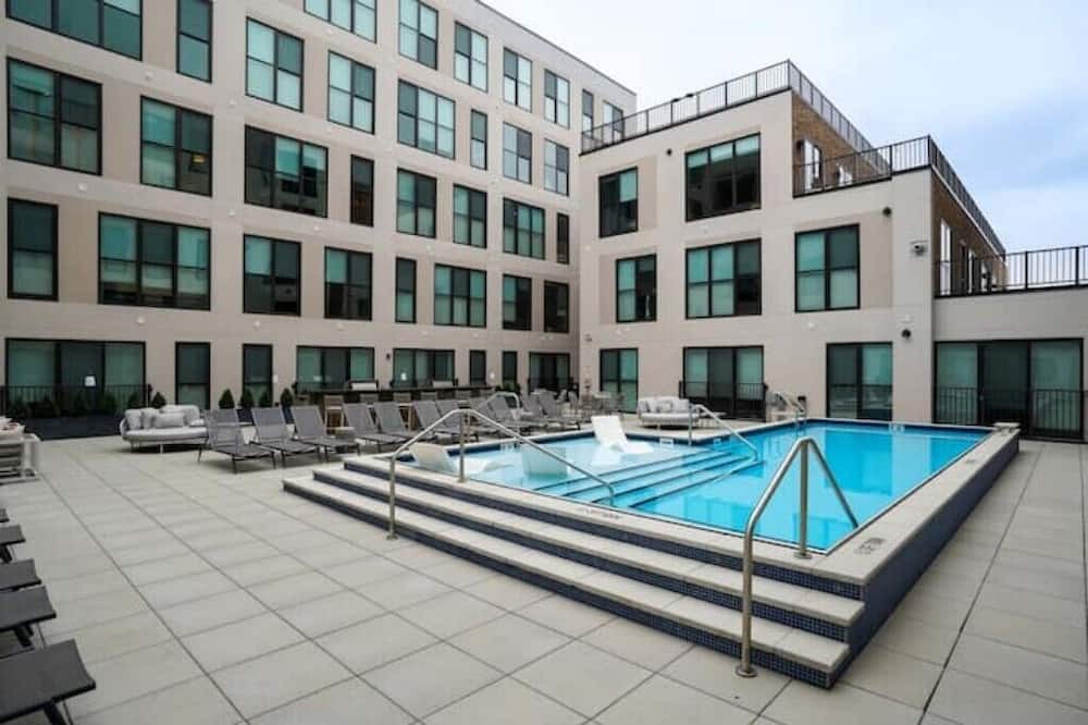 Pendleton Apartment | Fully Furnished 1 Bedroom Modern Apt W/Pool, Gym