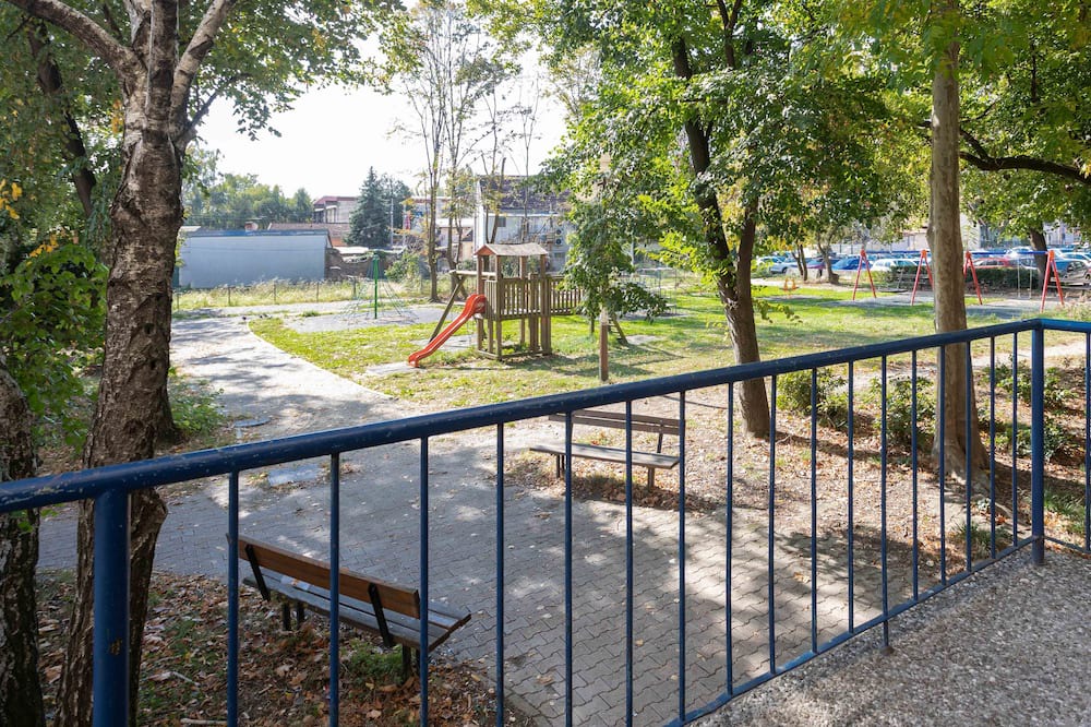 Zagreb Apartment | Spacious 2BDR Apartment- Skyline View