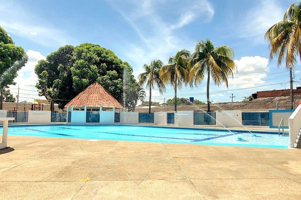 Flandes House | House Closed condominium TV Wi-Fi Jacuzzi and Pool
