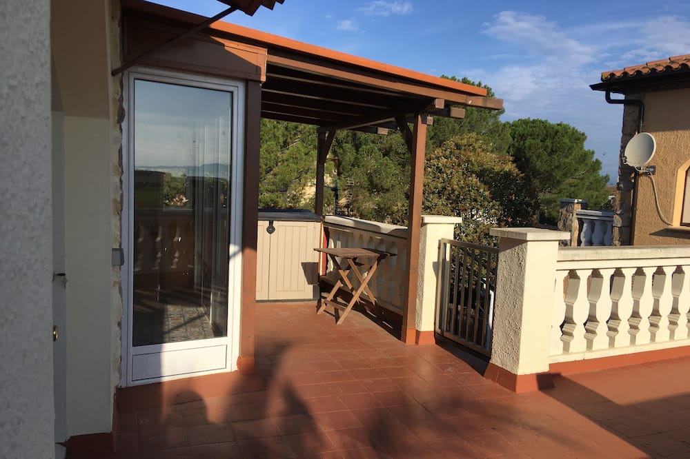 Torroella de Fluvia Apartment | Vrbo Property