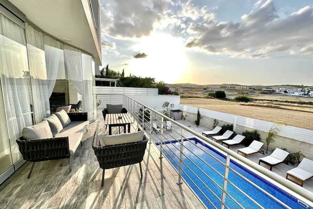Aradippou Villa | Amazing Luxury Villa Larnaca
