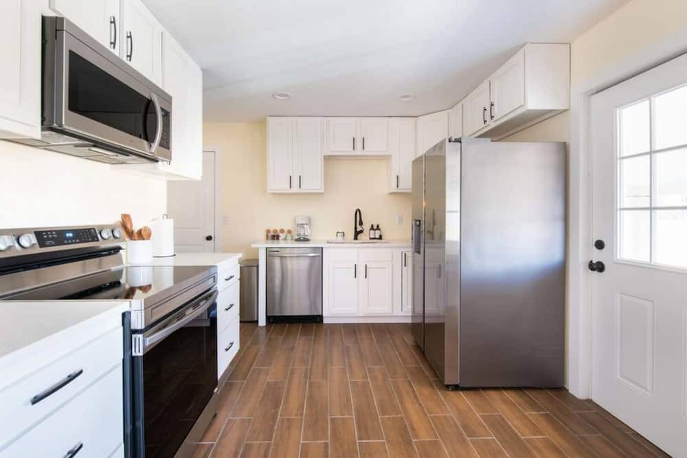 Alta Vista Area House | Retro Denver Retreat W Fun Games Movie Room