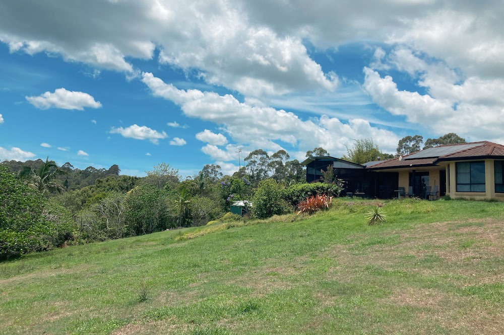 McLeans Ridges House | Spacious hinterland house with stunning view