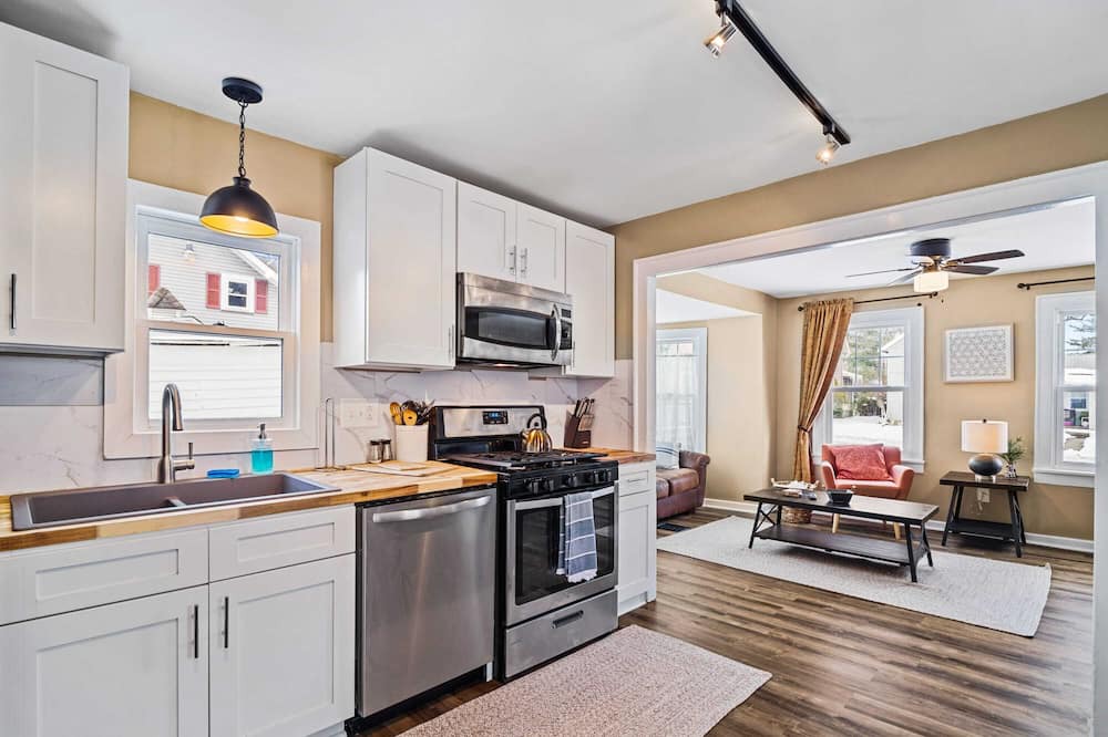Berea House | River Dog | Entire House | Pet Friendly