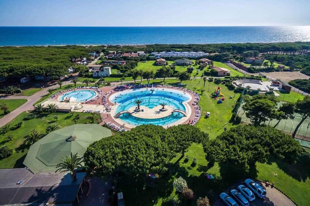 Marina di Montalto Apartment | Holiday apartment with pool, slides and sports facilities